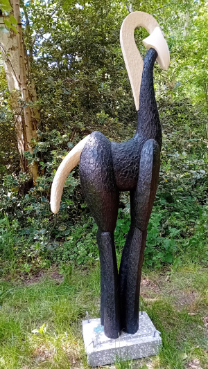 Laurent Messager - Bucephale (In garden) (Cement, Metal, Stone)